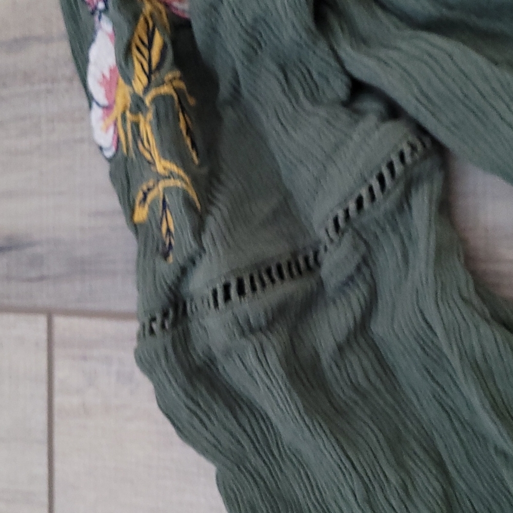 Army green romper off-shoulder - Picture 7 of 7